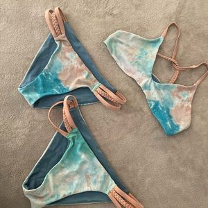 Seea reversible bikini, small top, both small & medium bottom